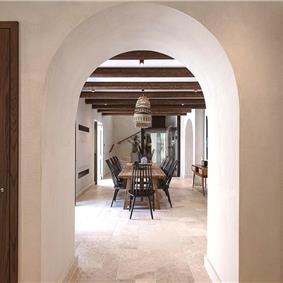 5 bedroom villa with indoor and outdoor pool in Chania town, sleeps 10
